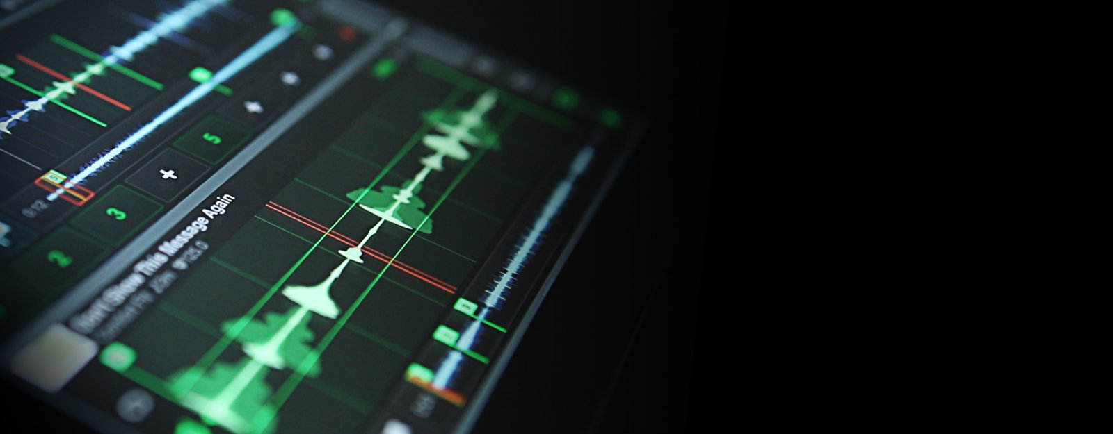 img-ce-background-traktor_dj_superslicer-8f199d12ecd102e5e15a542de46f5eb5-d